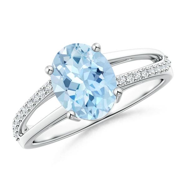 Angara 1.5 Carats Oval Aquamarine Split Shank Ring with Diamond Accents in Platinum