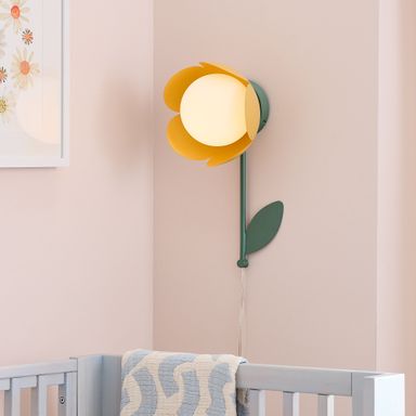 Flower Sconce (18&quot;)