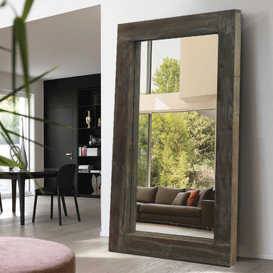 Mateus Distressed Solid Wood Wall Mirror Farmhouse/Rustic/Retro Mirror