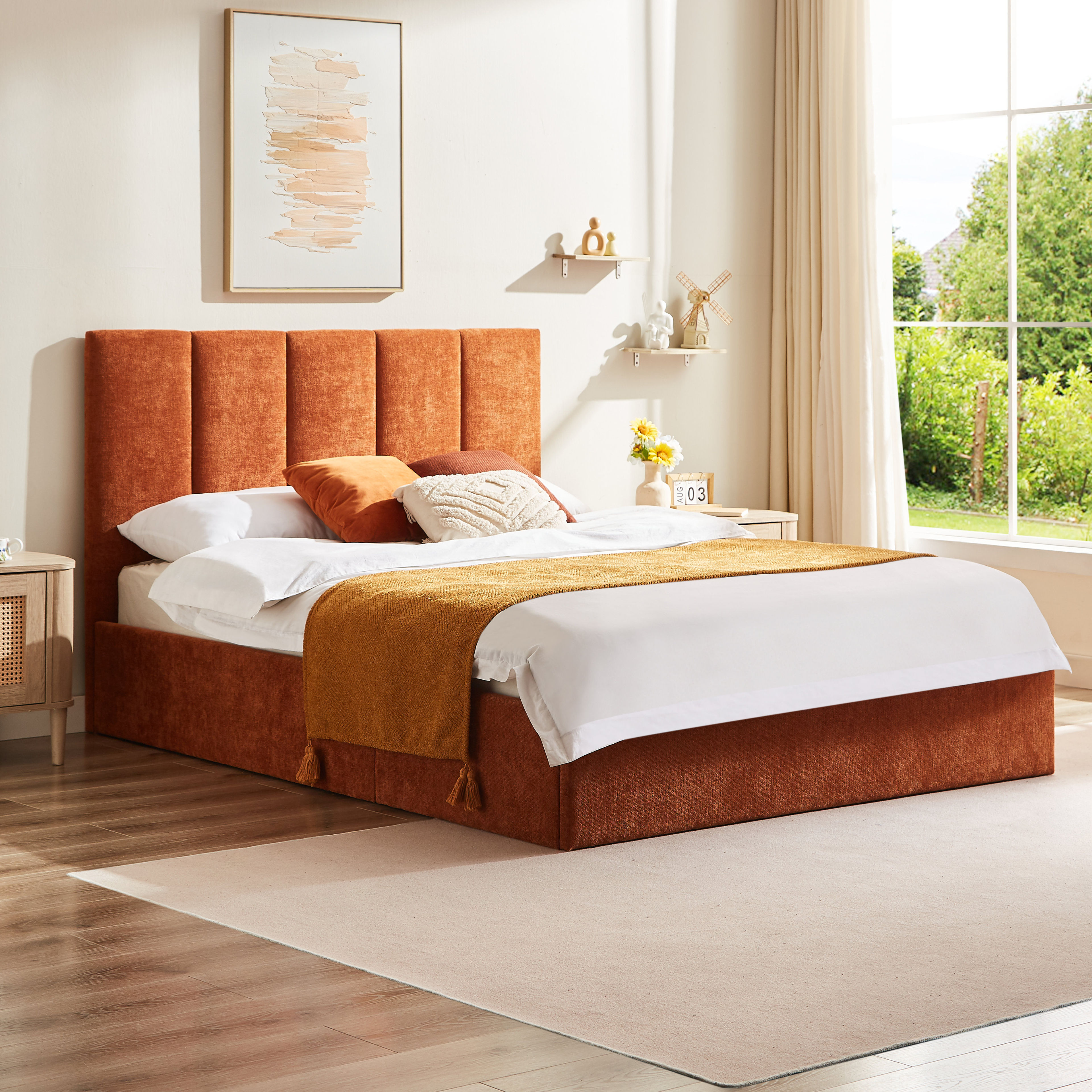 Juanetta Upholstered Platform Bed with Hydraulic Lift Storage