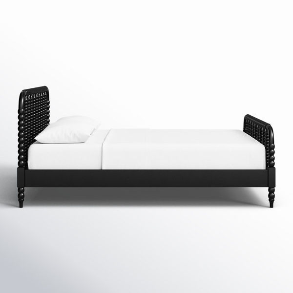 Benbrook Spindle Mahogany Bed