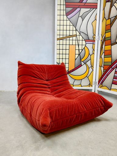 Vintage-Togo-easy-chair-lounge-fauteuil-Ligne-Roset-Michel-Ducaroy-velvet-1-700x933.jpg (700×933)
