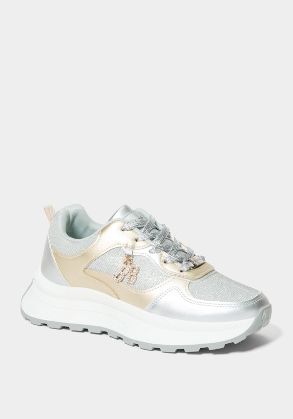 Della Sneaker