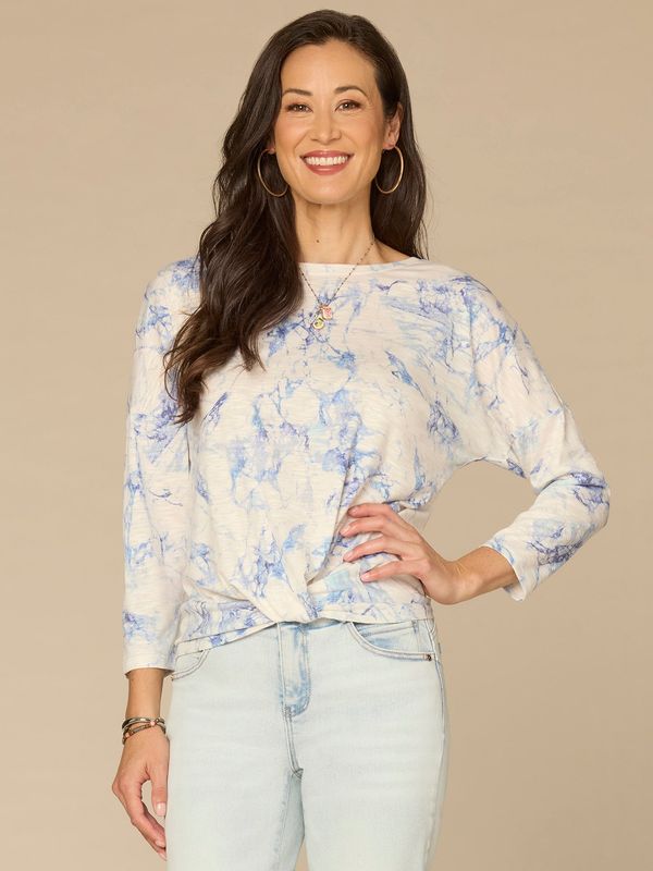 Three Quarter Sleeve Scoop Neck Twist Hem Marble Printed Knit Top