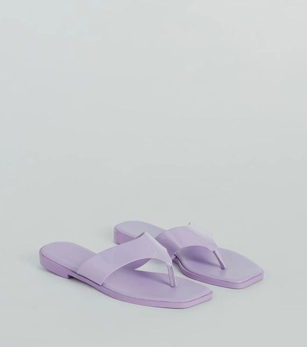 Cute Trendsetter Thong Strap Faux Leather Sandals