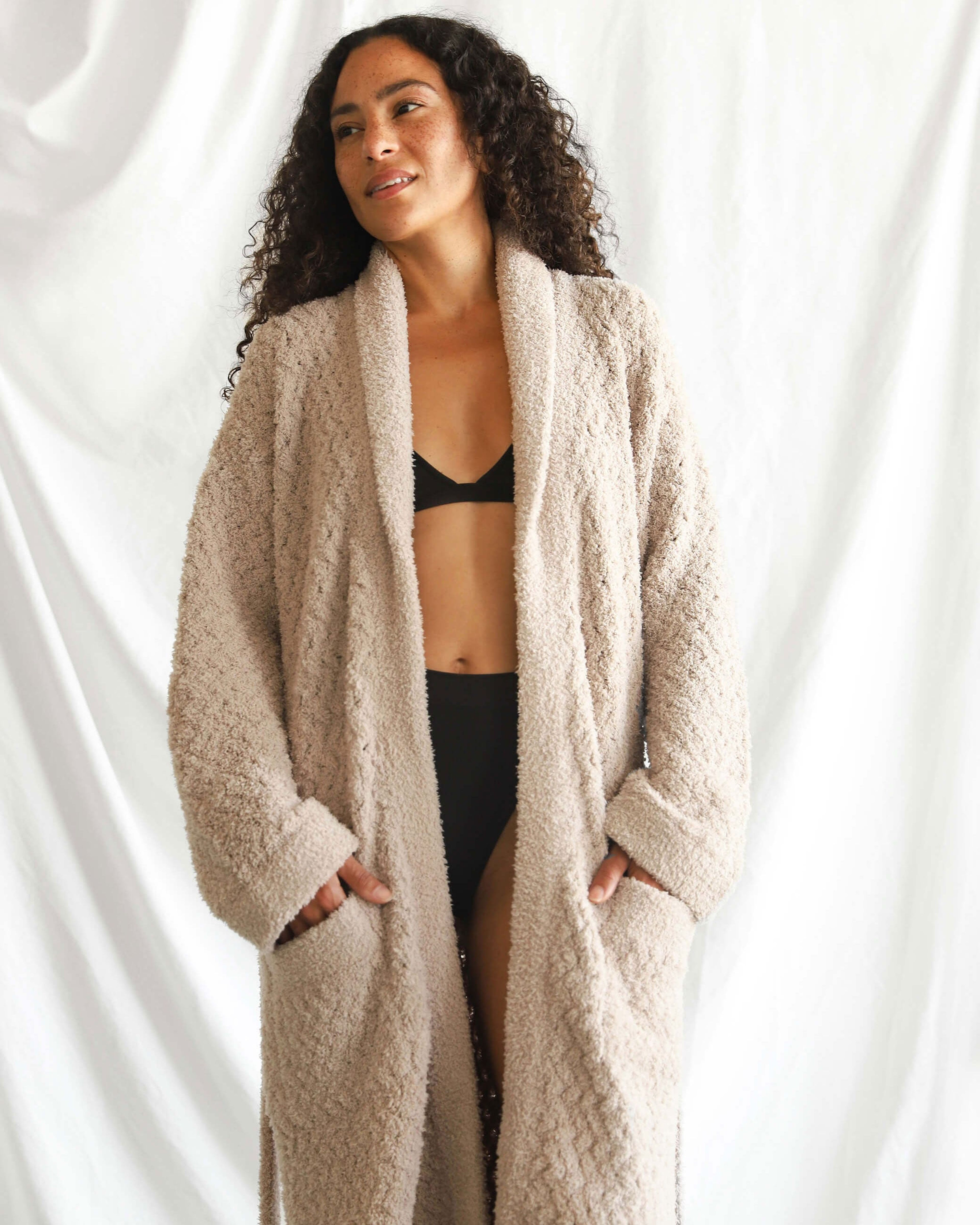 Snug Waffle Robe: Cozy, Absorbent Bathrobe for Lounge