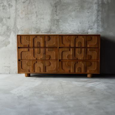 Funky Dresser