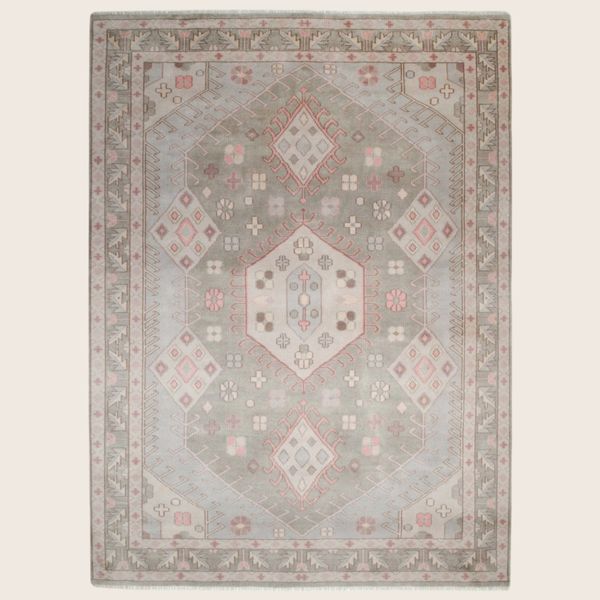 Light Grey Traditional Wool Rug - 8' x 10'