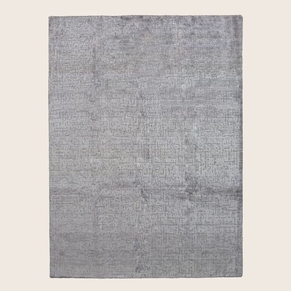 Silver Textured Indo Ikat Wool Art Silk Blend Rug - 7'8" x 10'1"