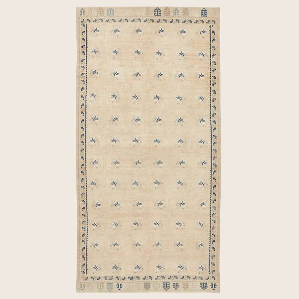 Ivory Vintage Traditional Wool Rug - 5'3" x 10'8"