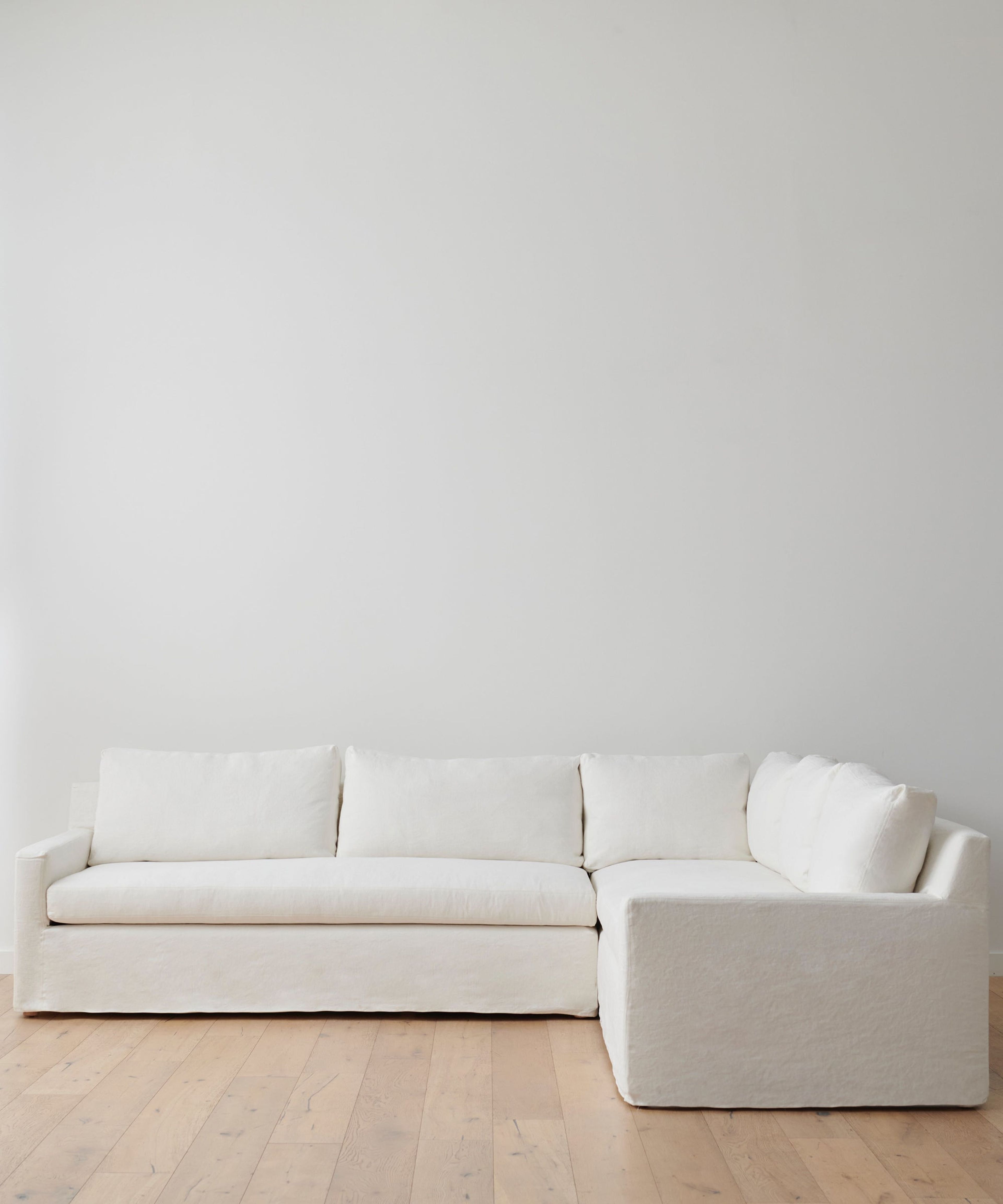 Harbor Sectional Sofa - Stylish & Comfortable Seating