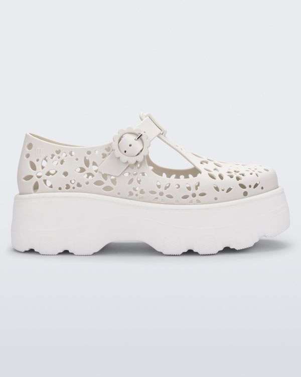 Kick Off Lace