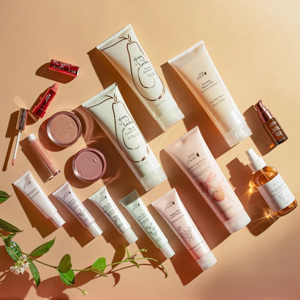 Monthly Box ($169 worth $500+)