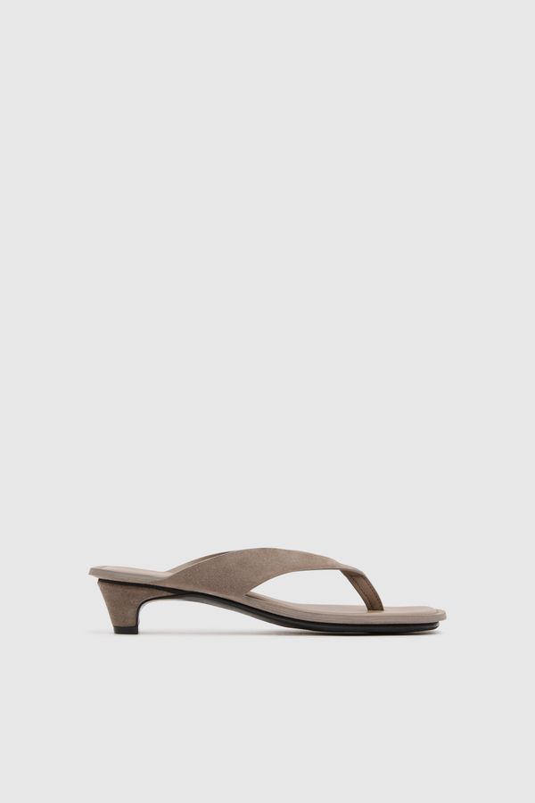 PRE-ORDER: Suede Opanka Heel - Almond