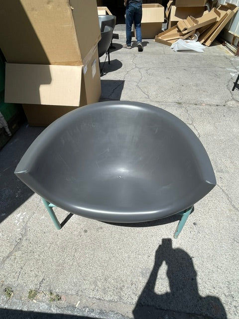 040: Kosmos Chair - Graphite x Stromboli [OUTLET]