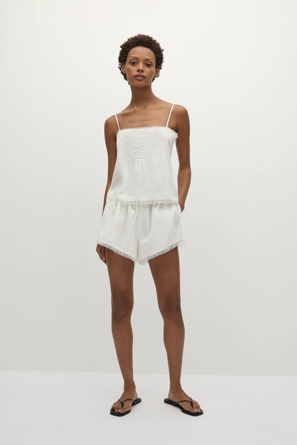 Denise Shorts White - Final Sale