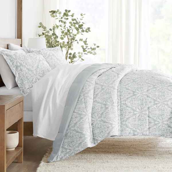 English Countryside Reversible Down-Alternative Comforter Set - Sale