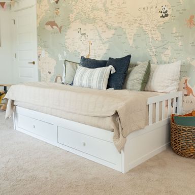 Elizabeth Twin to King Daybed With Storage Drawers