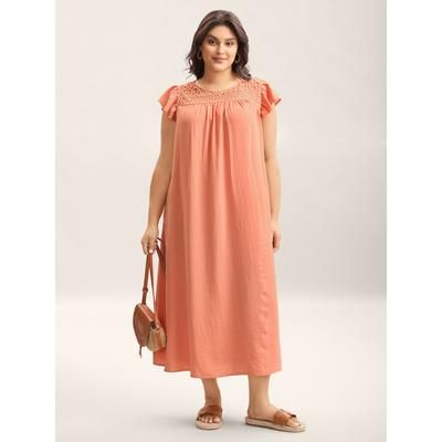 Plus Size Textured Cut-Out Neck Pockets Maxi Dress Coral Women Round Neck Cap Sleeve Curvy BloomChic 10/M