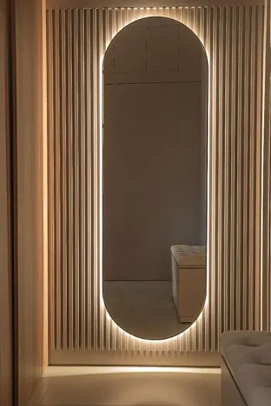 Espejo Ovalado De Cuepo Completo Luz Led Calida