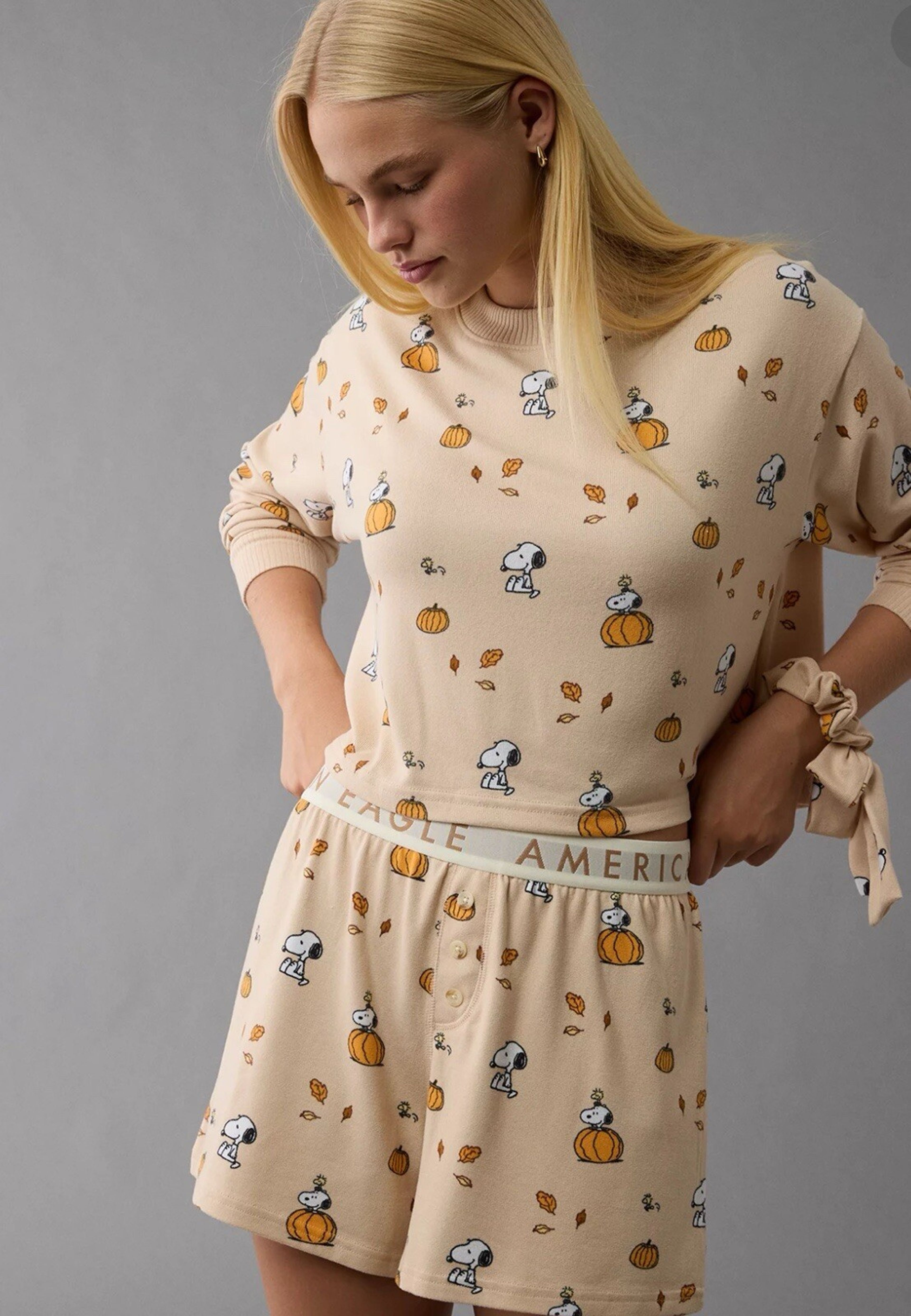 American Eagle Peanuts Snoopy Plush PJ Set Fall 2024 S M