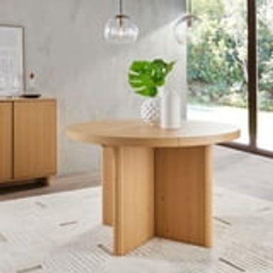Better Homes & Gardens Lillian Fluted Round Expandable Dining Table for Kitchen, Natural Pine - Walmart.com
