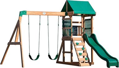 Amazon.com: Backyard Discovery Buckley Hill - Juego de columpio de madera de cedro con tobogán ondulado, plataforma de juego, escalera de pared de roca, columpios de cinturón, pizarra, techo de dosel, juego al : Juguetes y Juegos