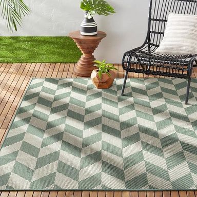 Amazon.com: Nicole Miller New York Patio Country Calla Contemporary Herringbone Indoor/Outdoor Area Rug, Beige/Green, 6'6"x9'2" : Patio, Lawn & Garden