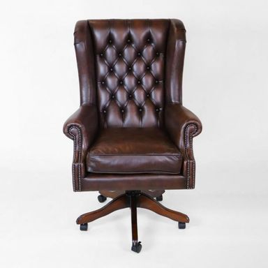 Chesterfield Drehstuhl Roll Arm