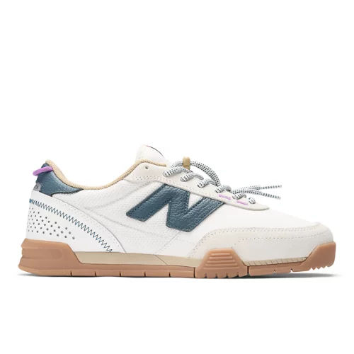 New Balance Unisex NB Numeric 440 V2 Trail Low Skateboarding Shoes - White/Blue (Size 11)