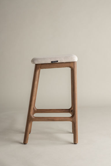Mosso Bar chair crafted from high-quality solid wood.
