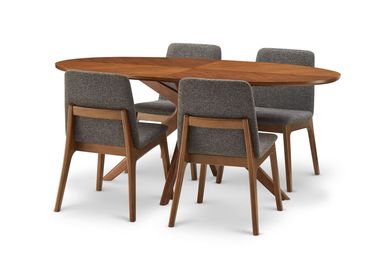 Brighton Oval Dining Table with 4 Carrie Chairs