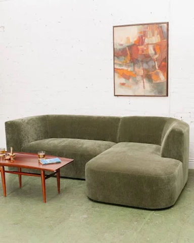 Bonnie 2 Piece Sectional Sofa in Moss