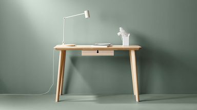 Corner desks & computer desks