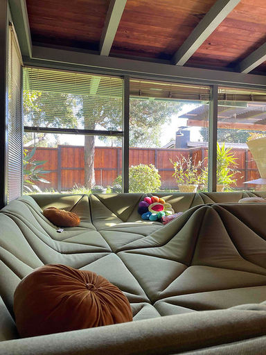CONTOUR Sofa