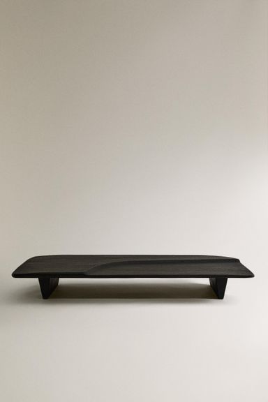 TEXTURED COFFEE TABLE