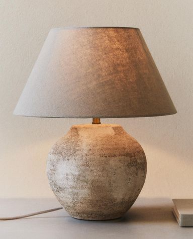 AGED CERAMIC TABLE LAMP