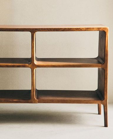 MEDIUM HONEY OAK SIDEBOARD