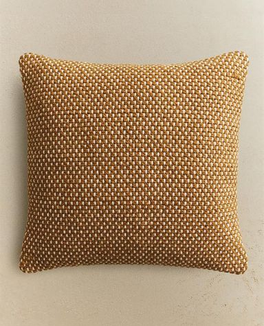 PLAITED THROW PILLOW COVER