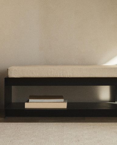 BANCO METÁLICO CON COJÍN | Zara Home España