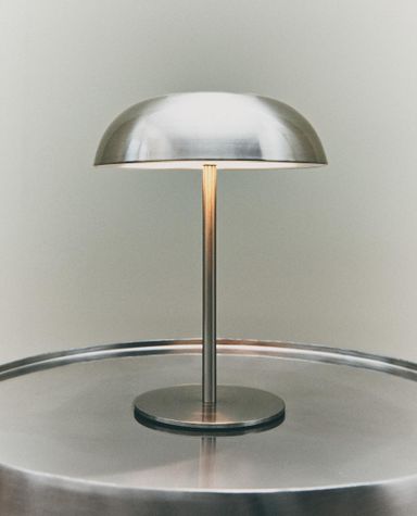 MONOCHROME TOUCH TABLE LAMP