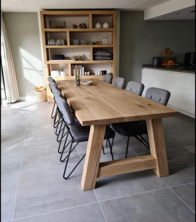 Eiken eettafel recht met eiken A poot